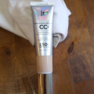 NEW - It cosmetics CC+ SPF 50 foundation in FAIR